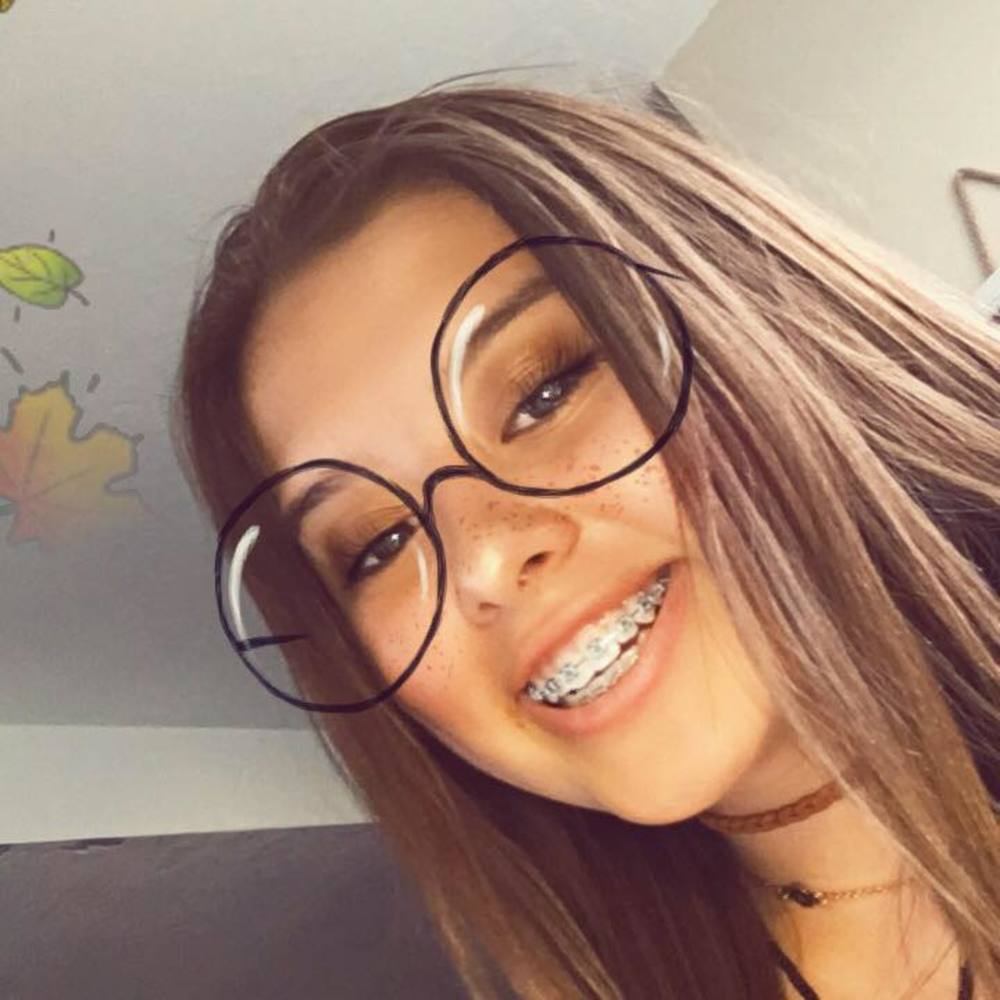 Meet your Posher, Danielle